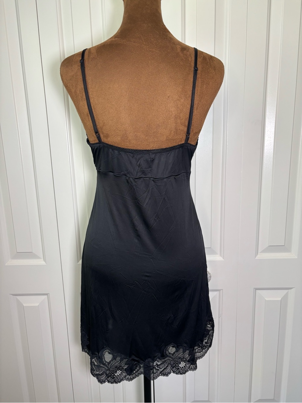 OnGossamer Black Satin Lace Trim Chemise Slip Nightgown Medium - Picture 5 of 9